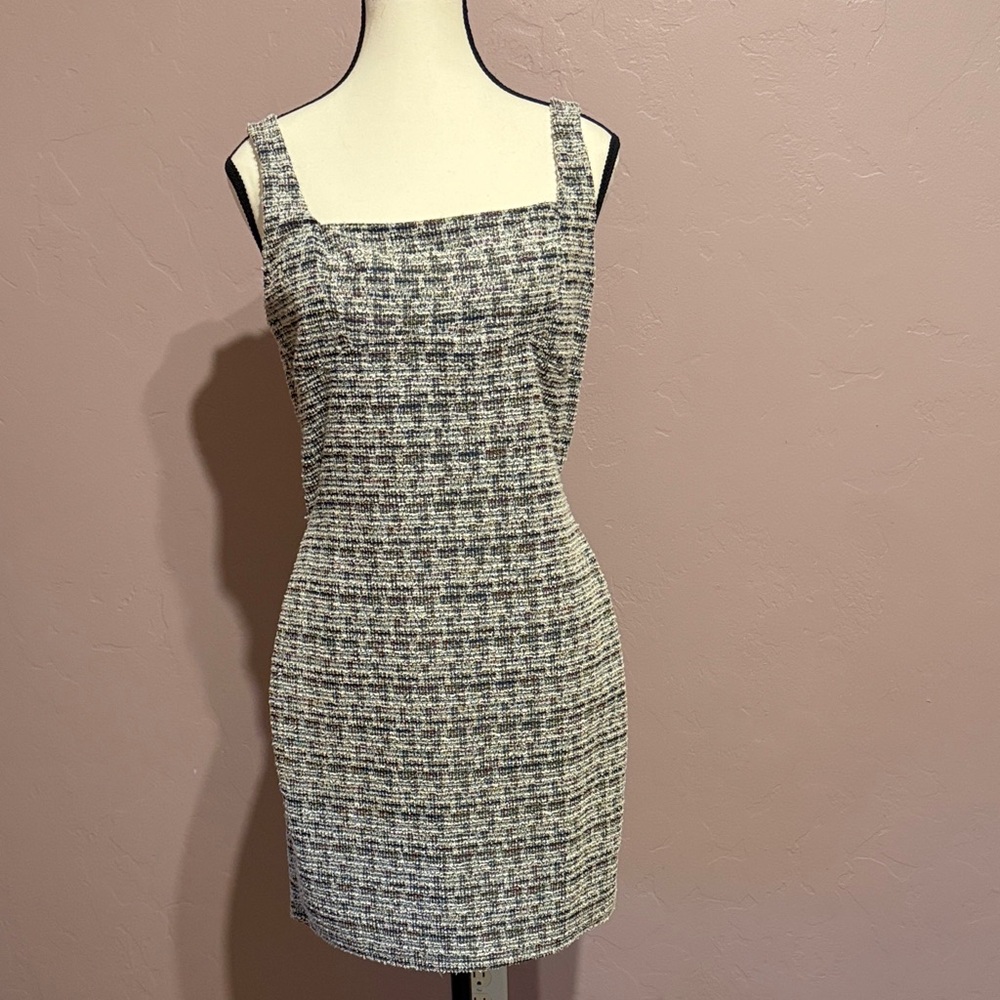 Sleeveless Tweed Bodycon Dress in Black and White